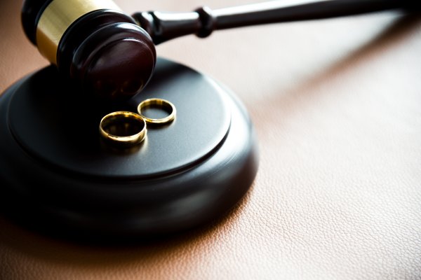 Il Certificato relativo alle separazioni ed ai divorzi con riferimento agli accordi di negoziazione assistita. Circolari del Ministero della Giustizia 22/05/2018  e Ministero dell'Interno  20/07/2018.