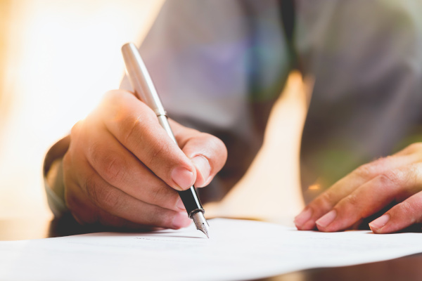 Competenze e limiti del funzionario incaricato alle autentiche delle sottoscrizioni e delle copie